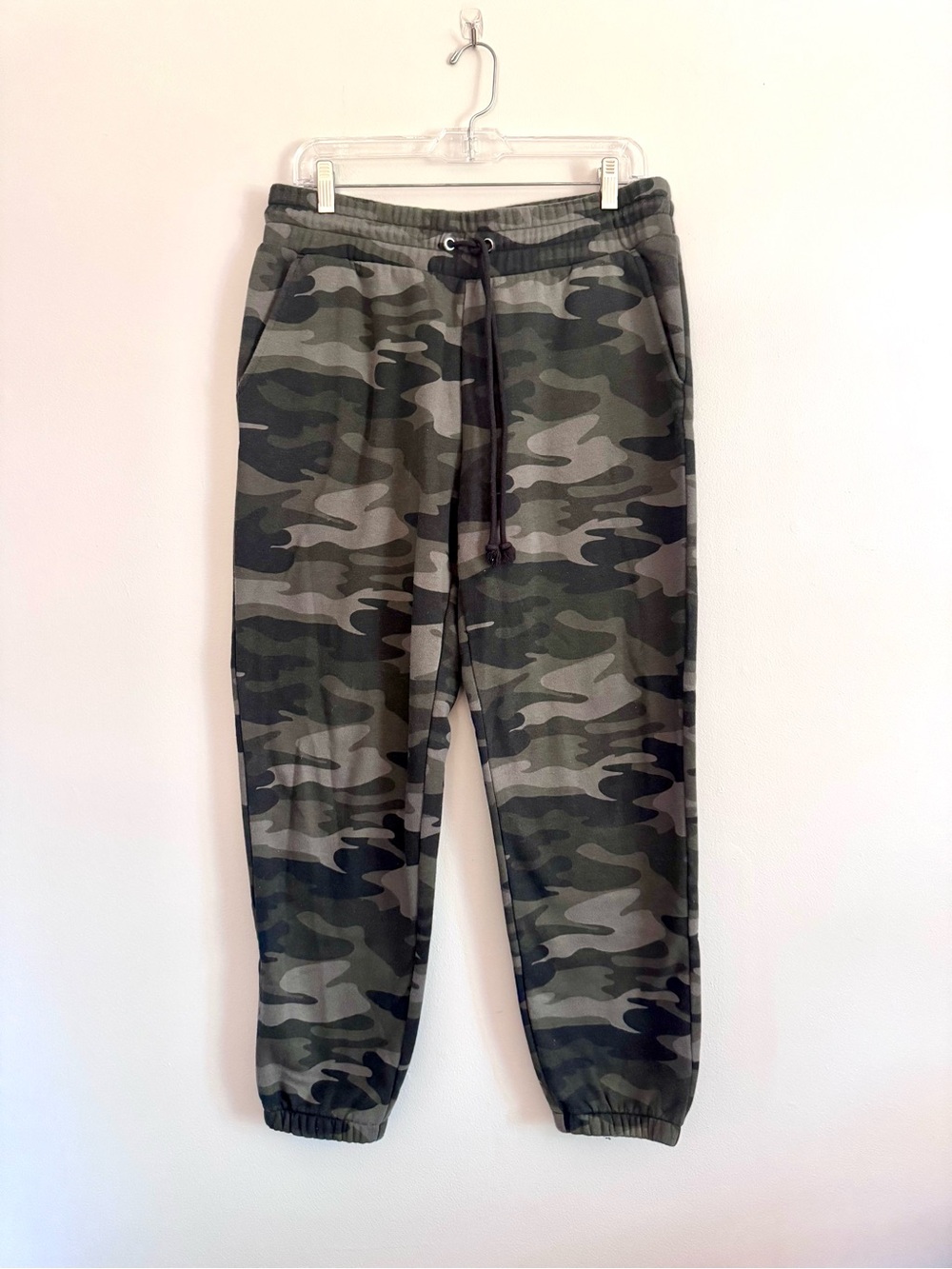 Wild Fable camo sweatpants joggers M